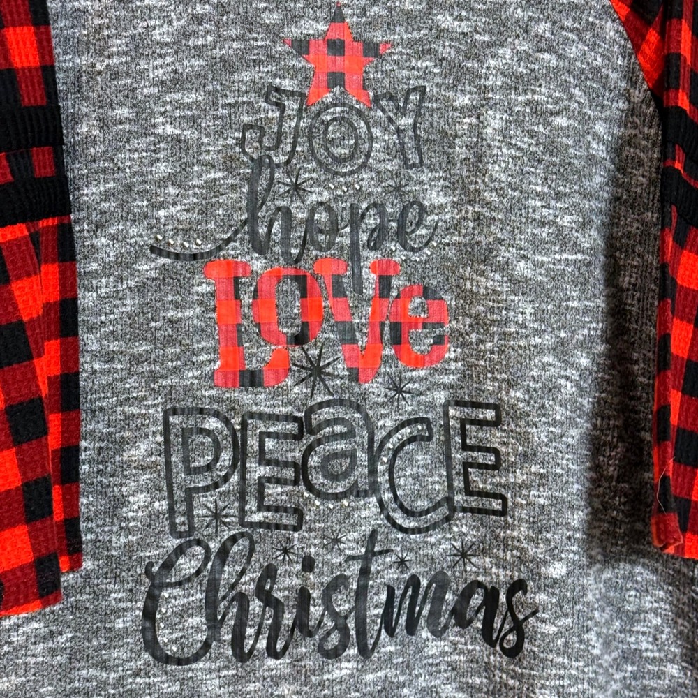 Cato Womens 14 16W Plaid Sleeve Christmas Tree Graphic Raglan Top FLAW - Picture 2 of 8